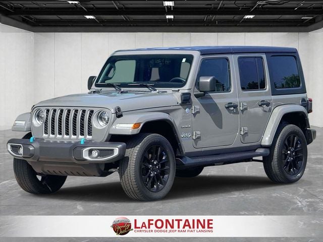 2023 Jeep Wrangler 4xe Sahara 4x4 in Gray Clearcoat — front three-quarter view