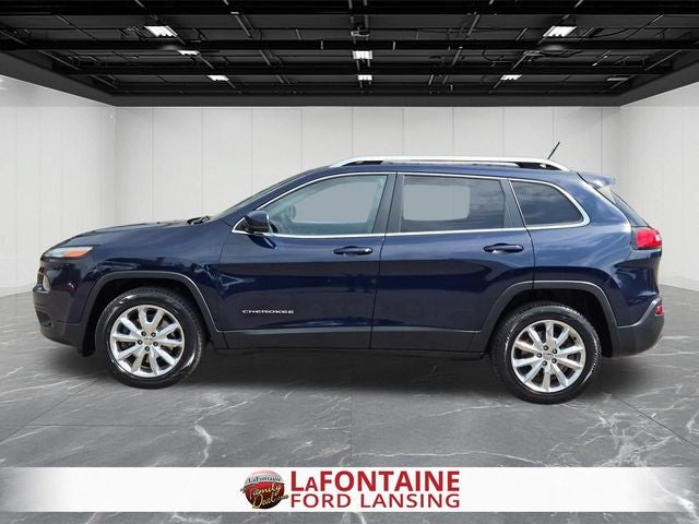 2015 Jeep Cherokee — side profile view
