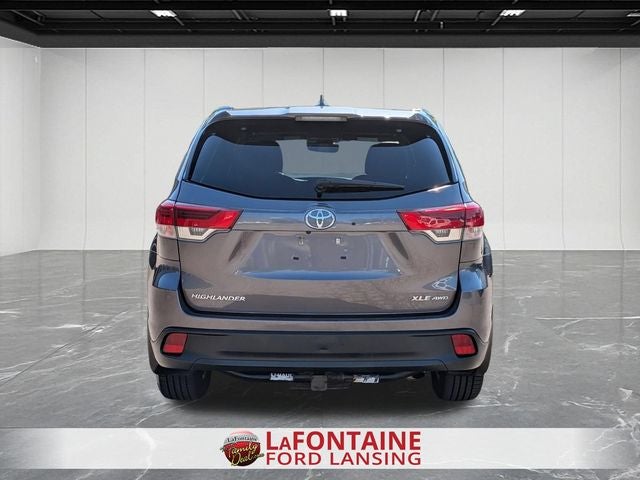 2019 Toyota Highlander — interior view