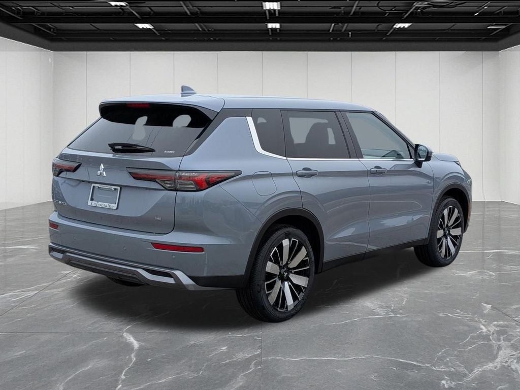 2026 Mitsubishi Outlander — detail view