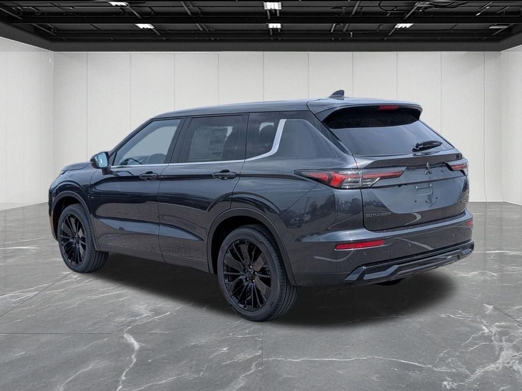 2026 Mitsubishi Outlander — rear three-quarter view