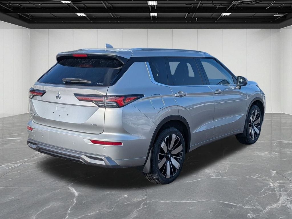 2026 Mitsubishi Outlander — detail view