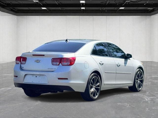 2014 Chevrolet Malibu — detail view